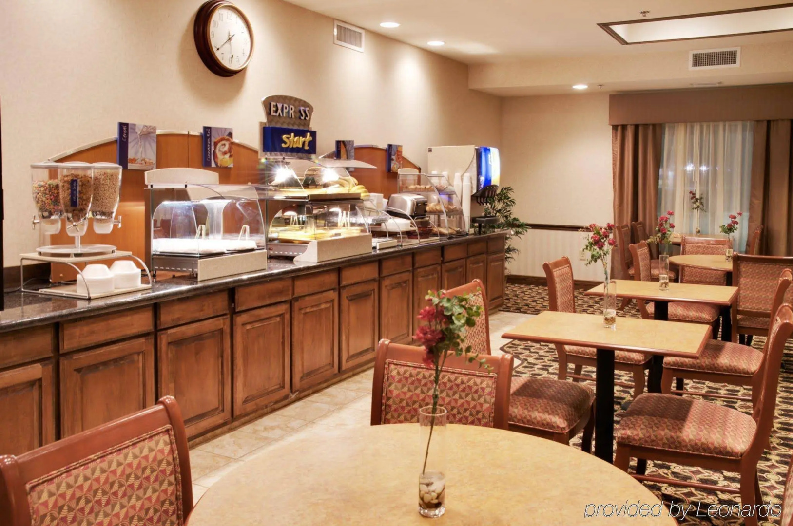 Holiday Inn Express & Suites Center by IHG