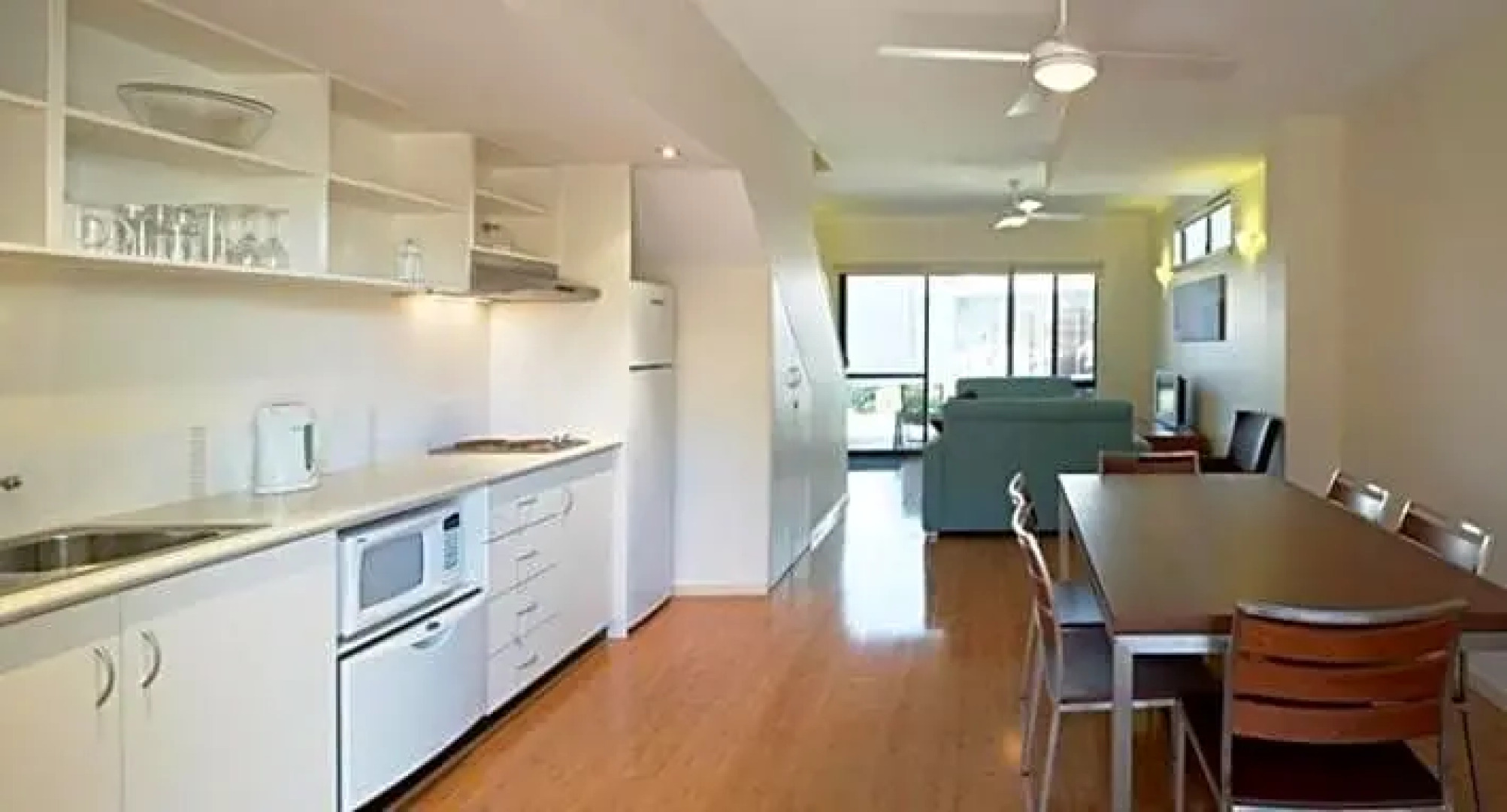 Footprints Preston Beach