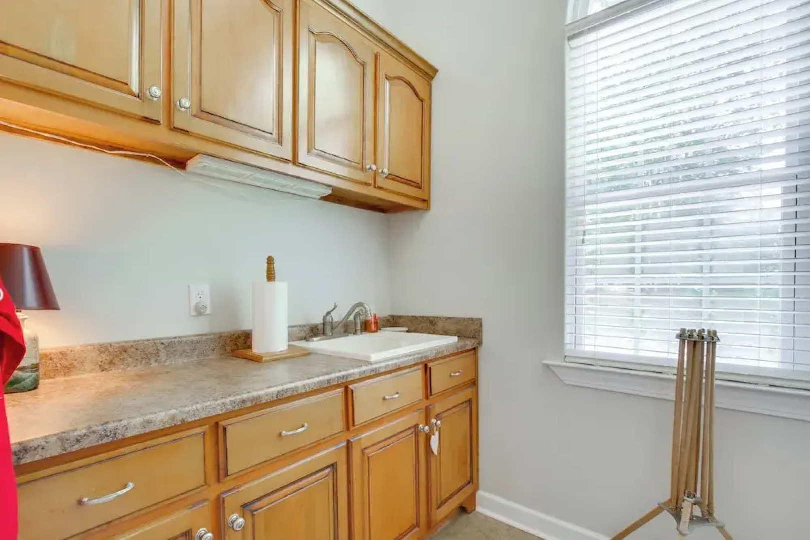 3 Mi to Pickwick Lake: Spacious Family Getaway