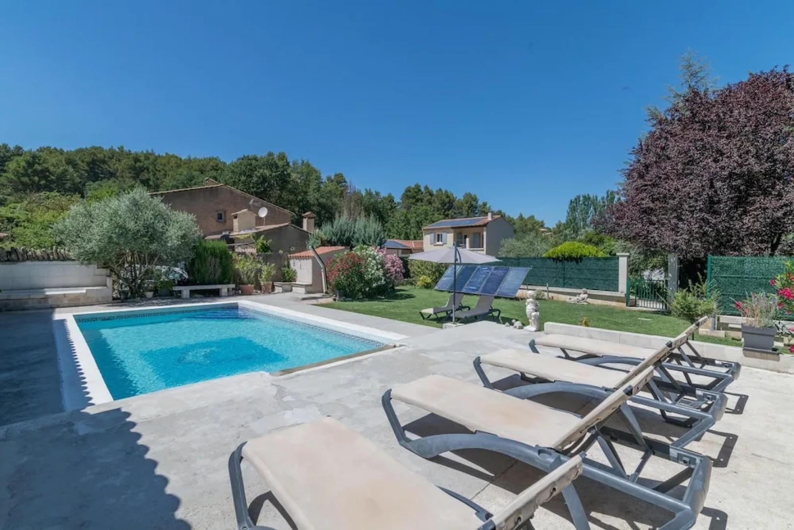 House With 3 Bedrooms in Oppède, With Wonderful Mountain View, Private