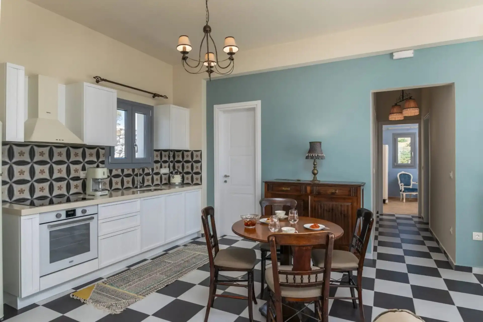 Harites Home Apartments Adamas