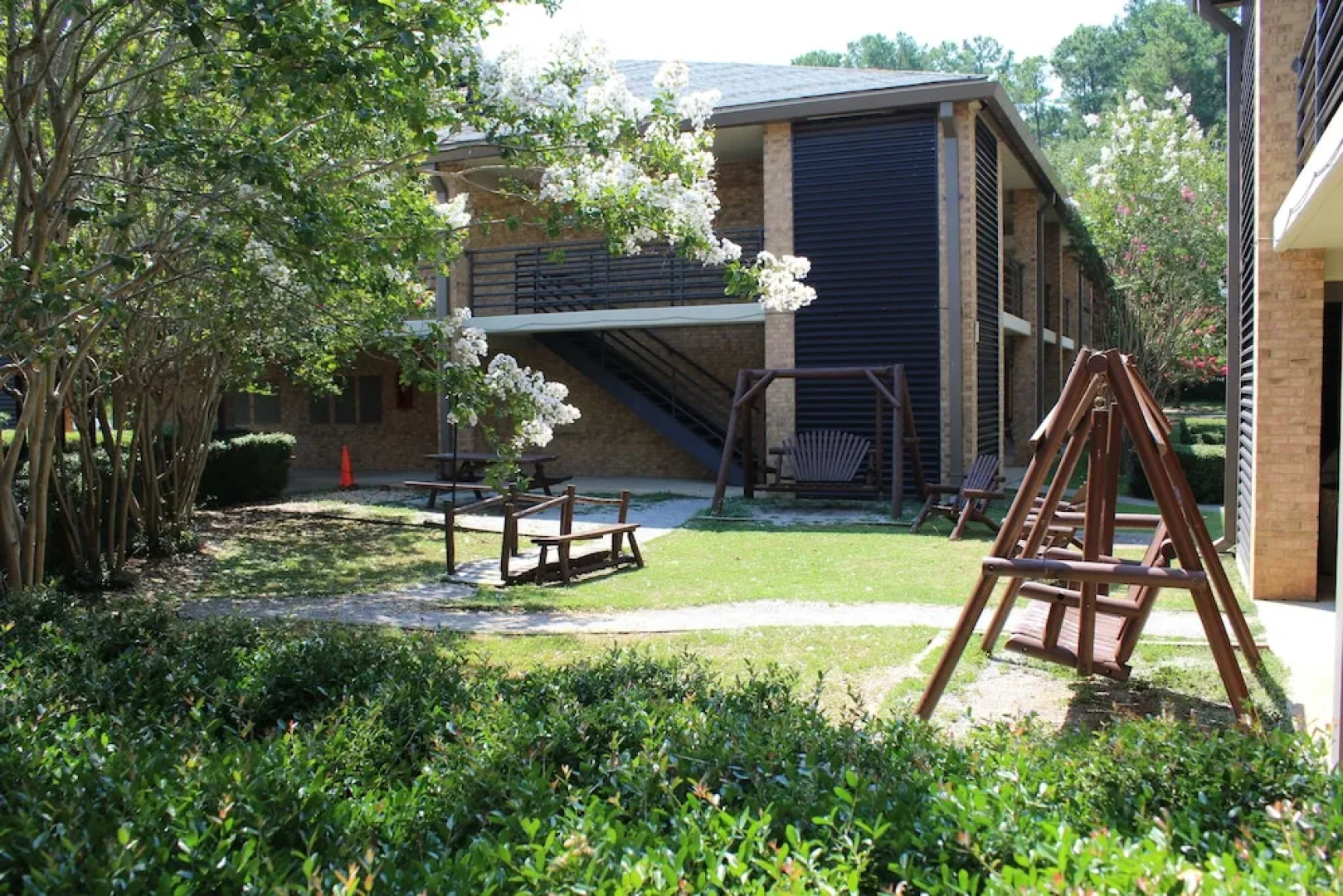 Long Leaf Lodge