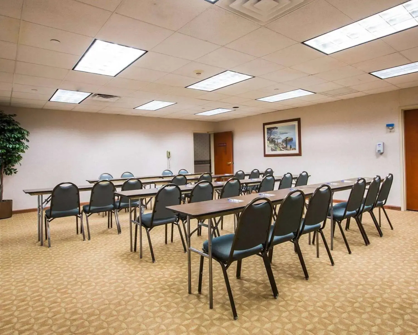 Holiday Inn Express & Suites Hawthorne Elmsford North by IHG