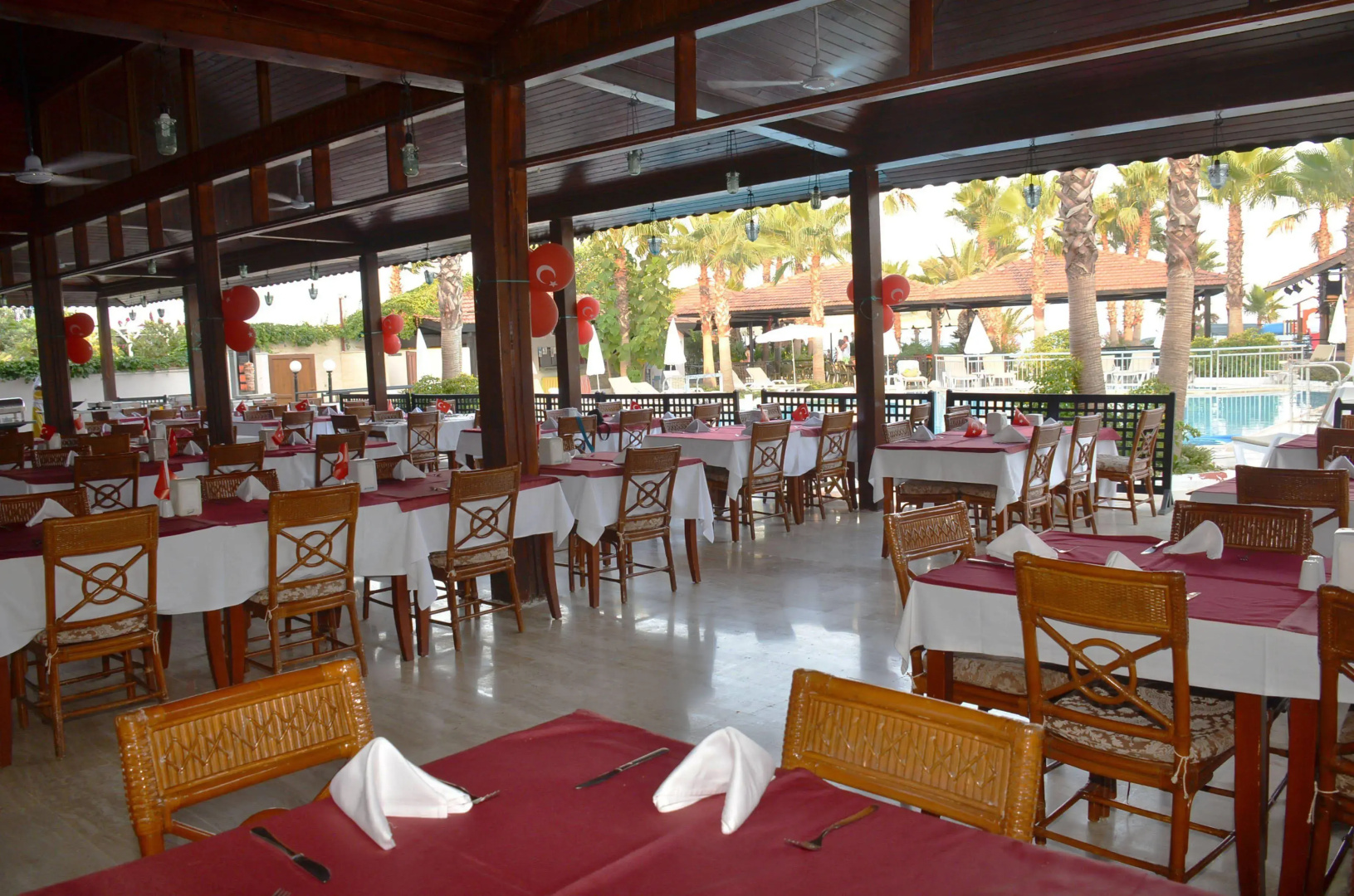 Club Akman Beach Hotel