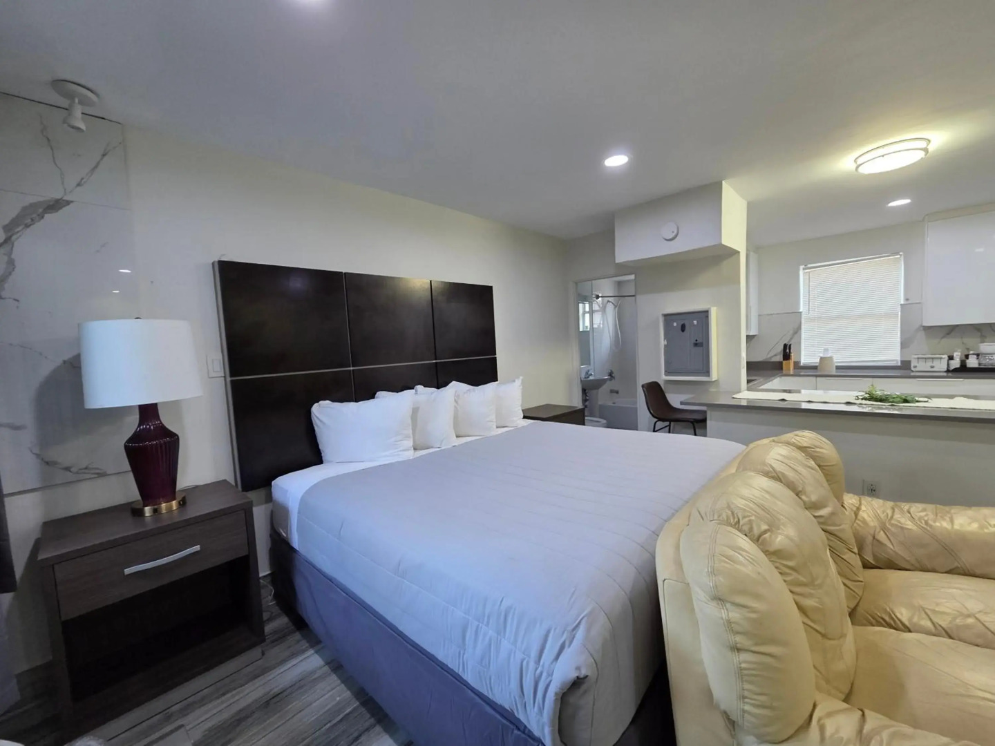 The Beach House Inn