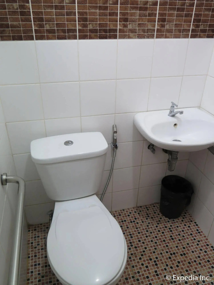 Zillion Pavilion Family & Business Hotel