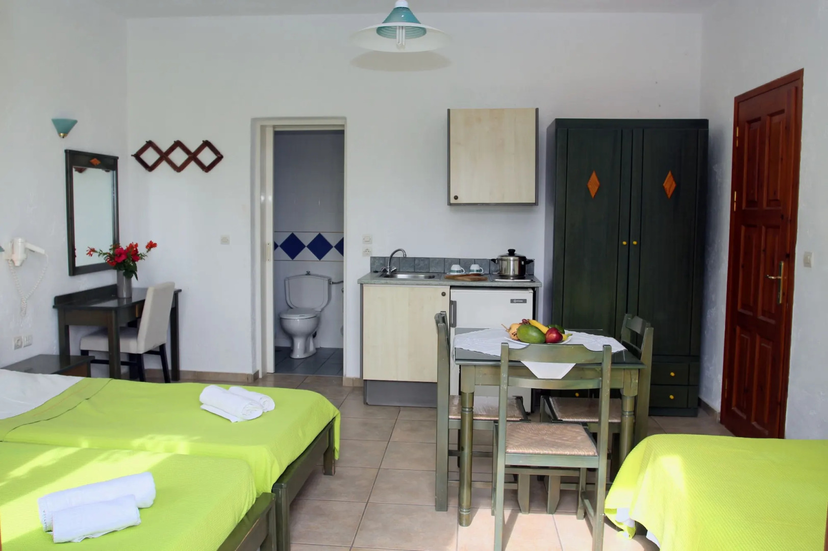 Romantica Hotel Apartments