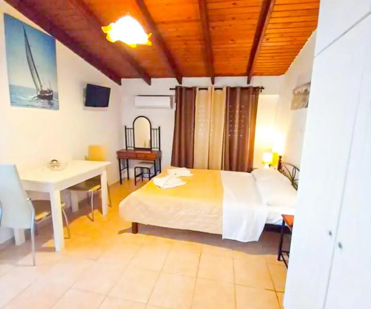 Holiday House by the sea 4