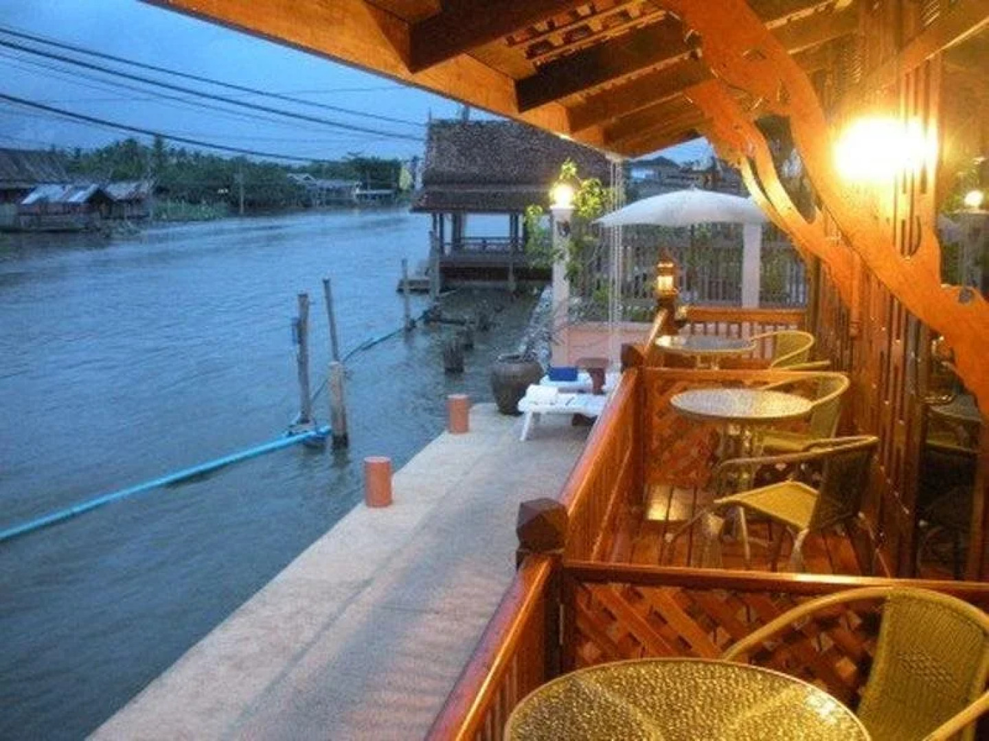 Reunrimnam Resort & Restaurant