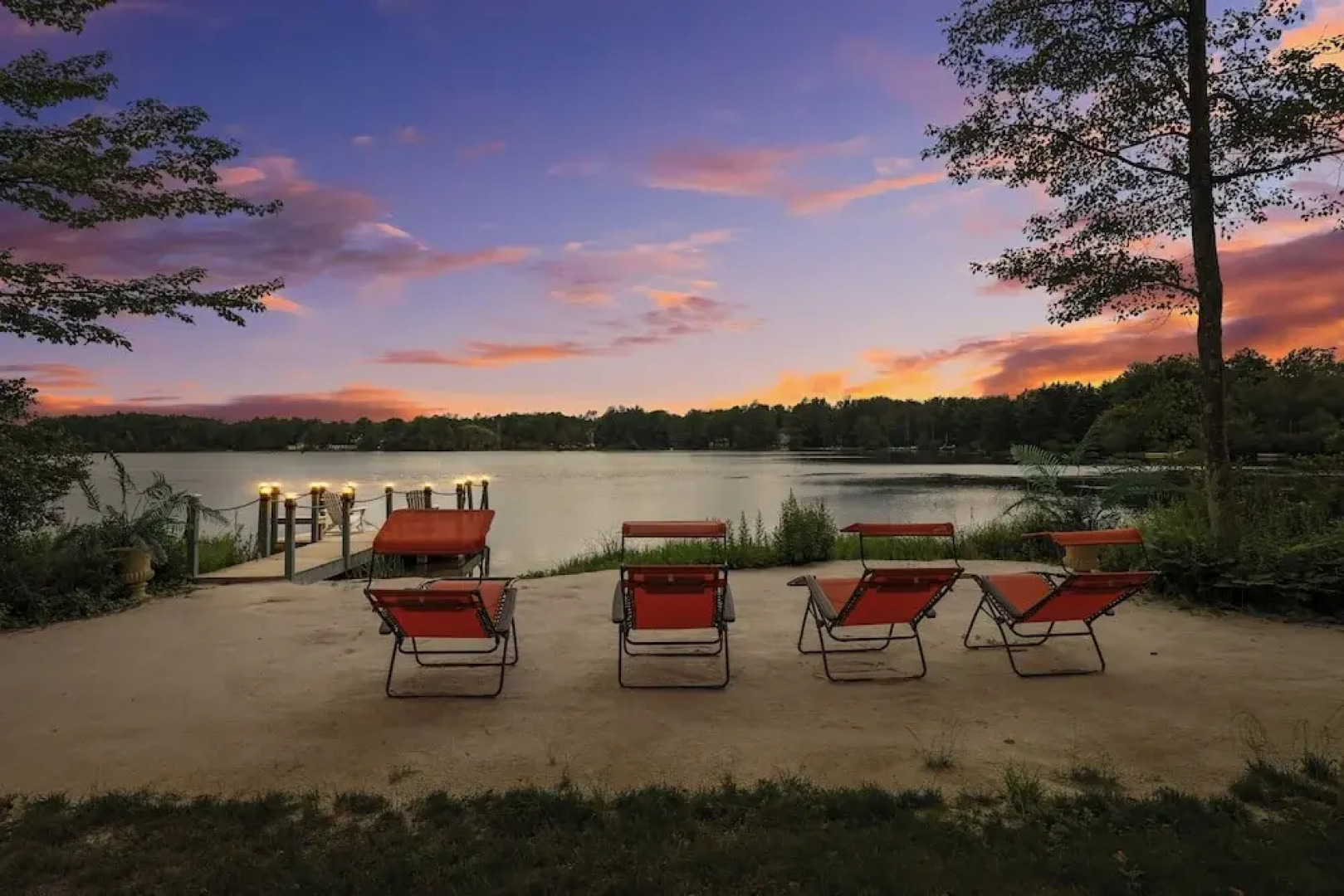 Luxe Lake House w/ Private Beach in Pocono Summit