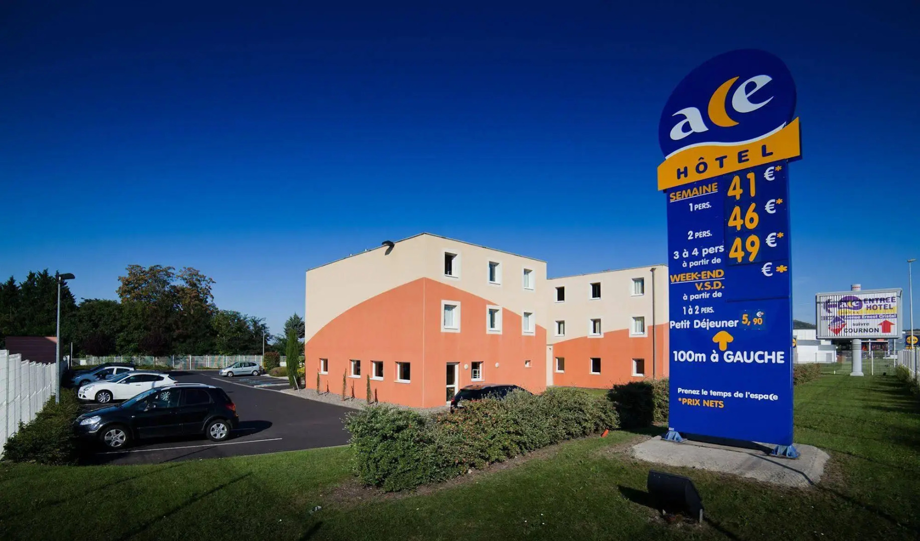 Ace Hotel Clermont-Ferrand La Pardieu