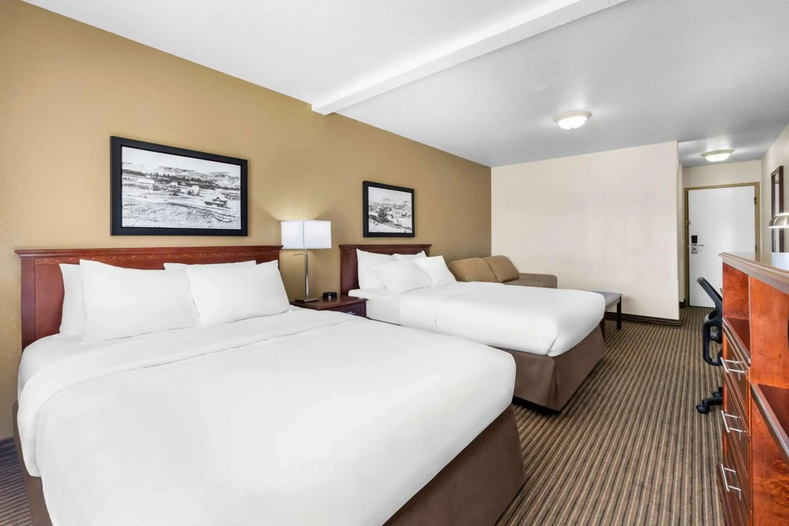 SureStay Plus Hotel by Best Western Drumheller
