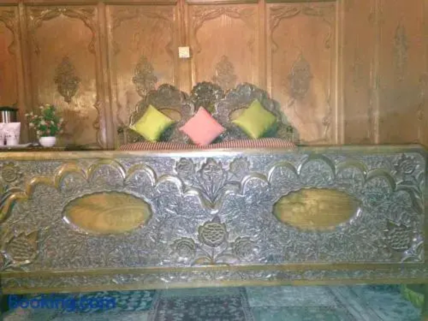 New Zenith Group of Houseboats