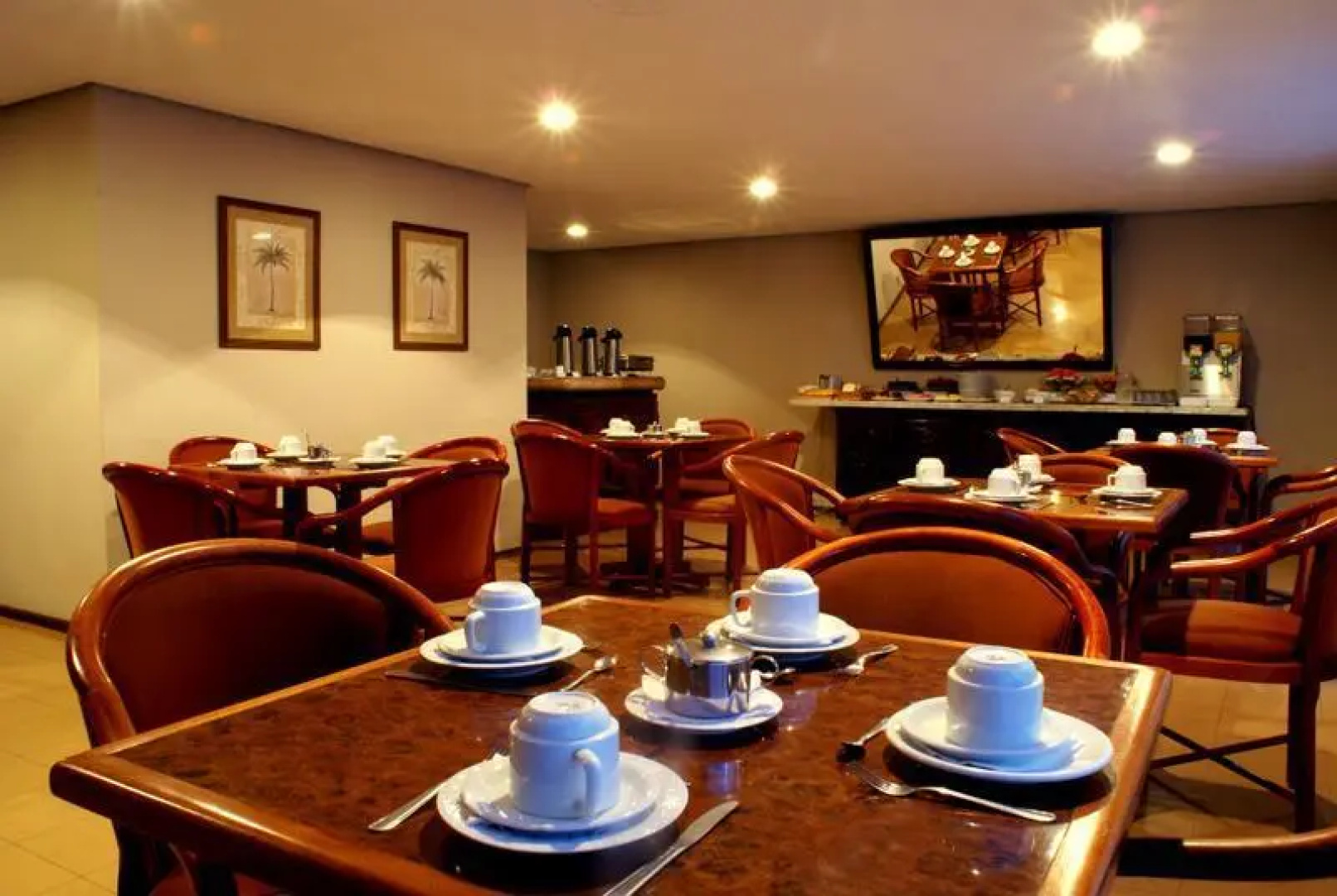 Duque Center Hotel