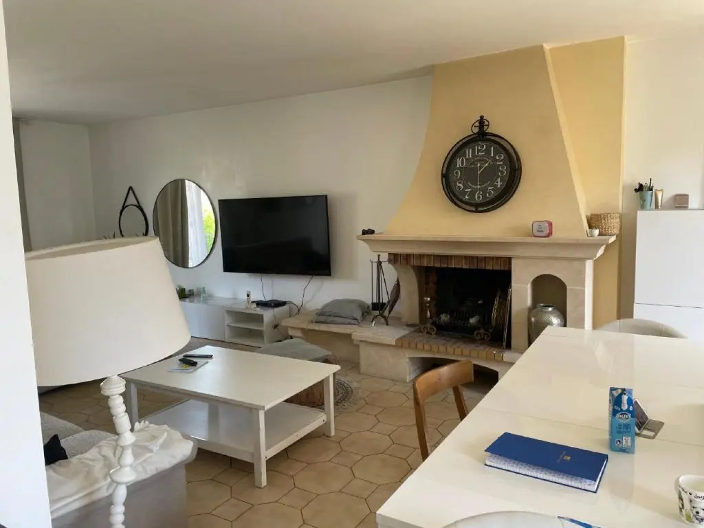 Beautiful and tidy house in the Paris area