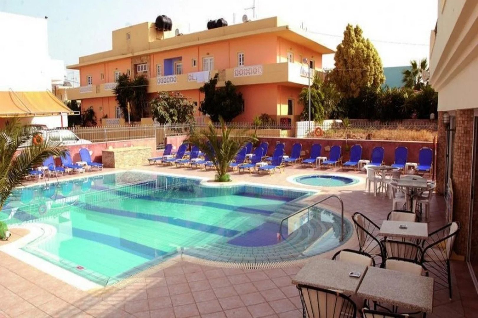 Semiramis Apartments by Estia