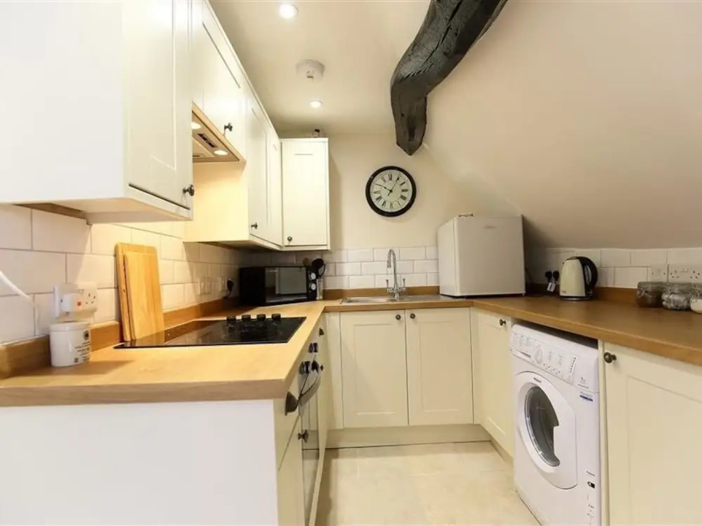 Burford's Old Bakery, BURFORD