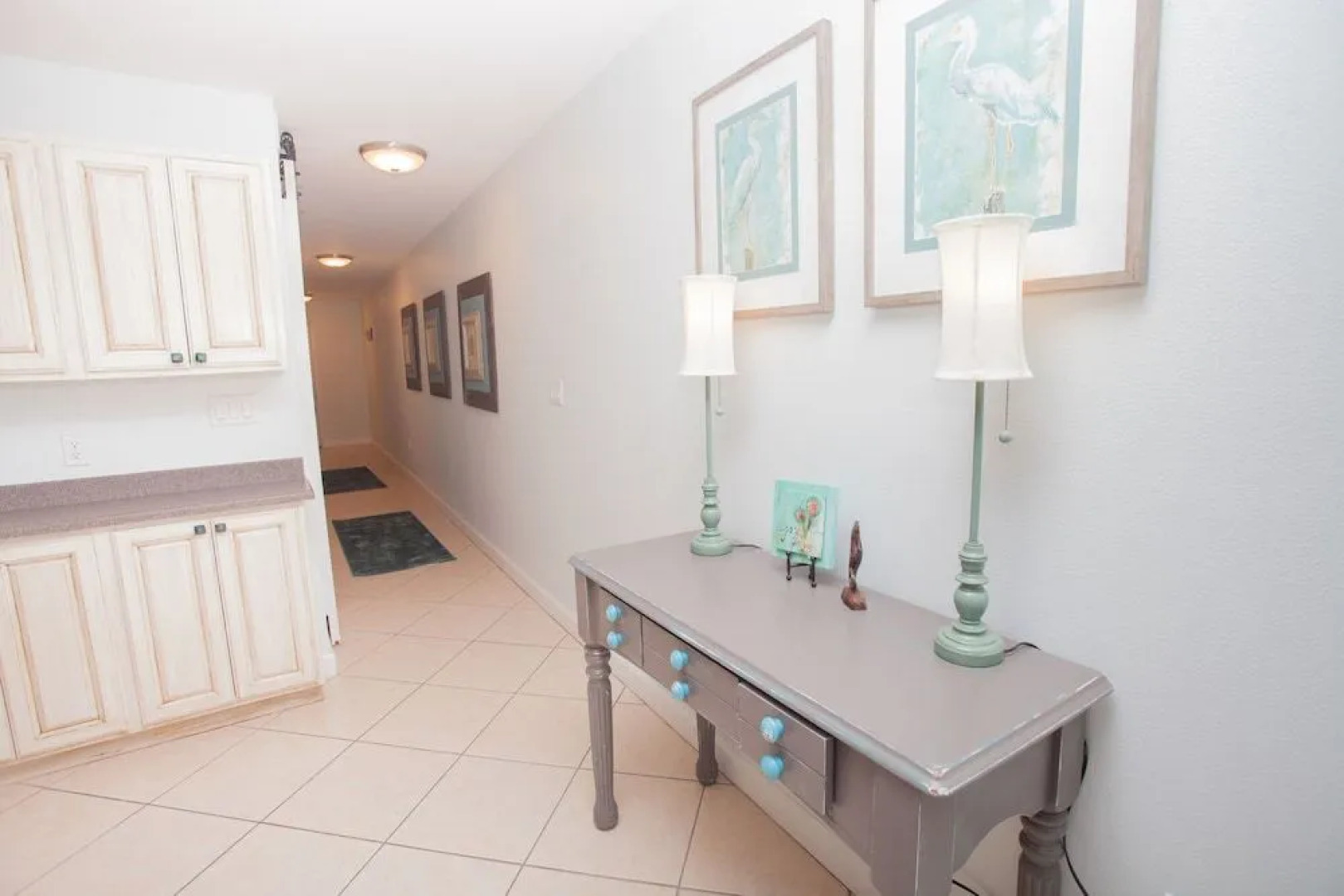 Beach Resort 305 - 1058526 - 1 Br condo by RedAwning