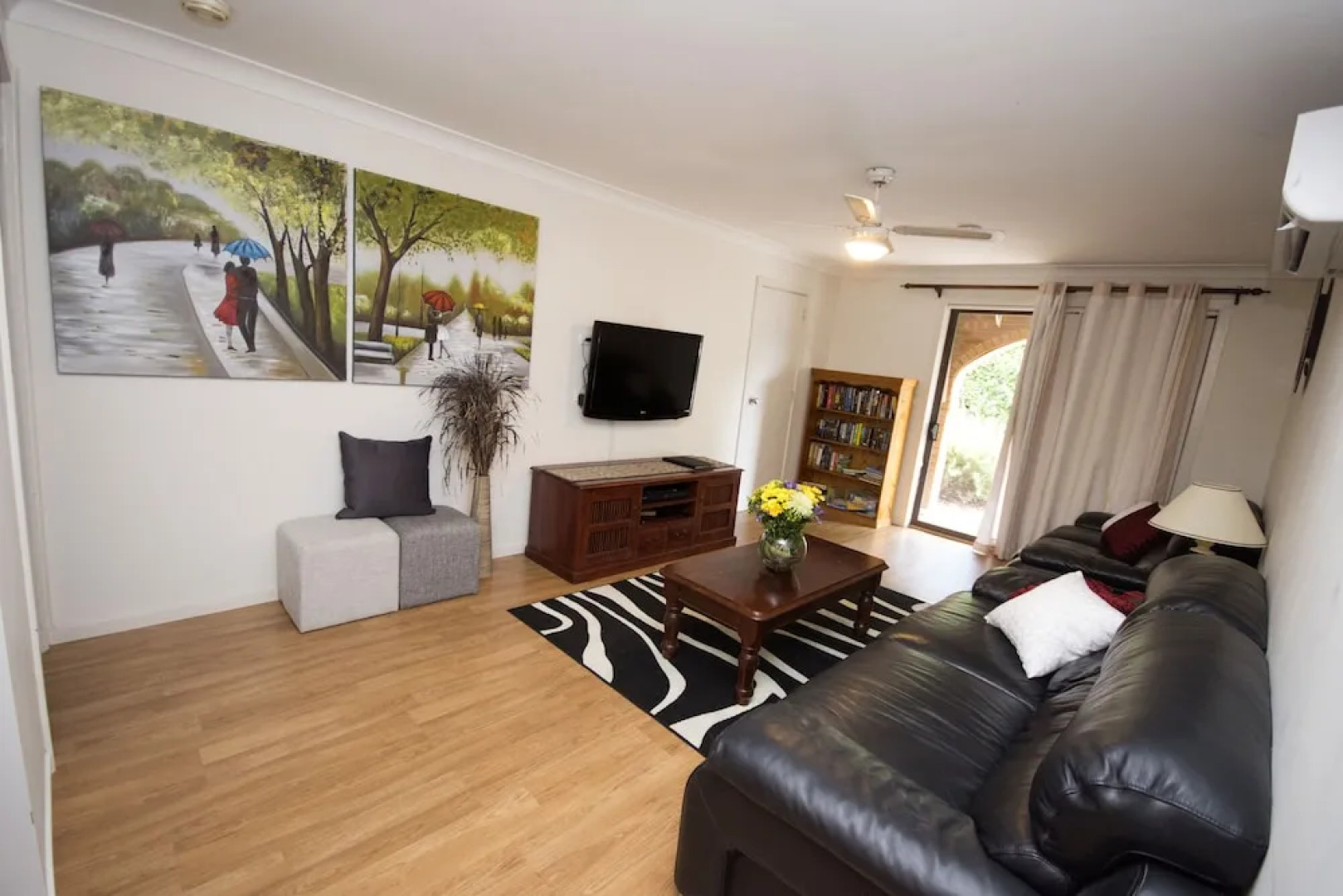 Central Wagga Apartment
