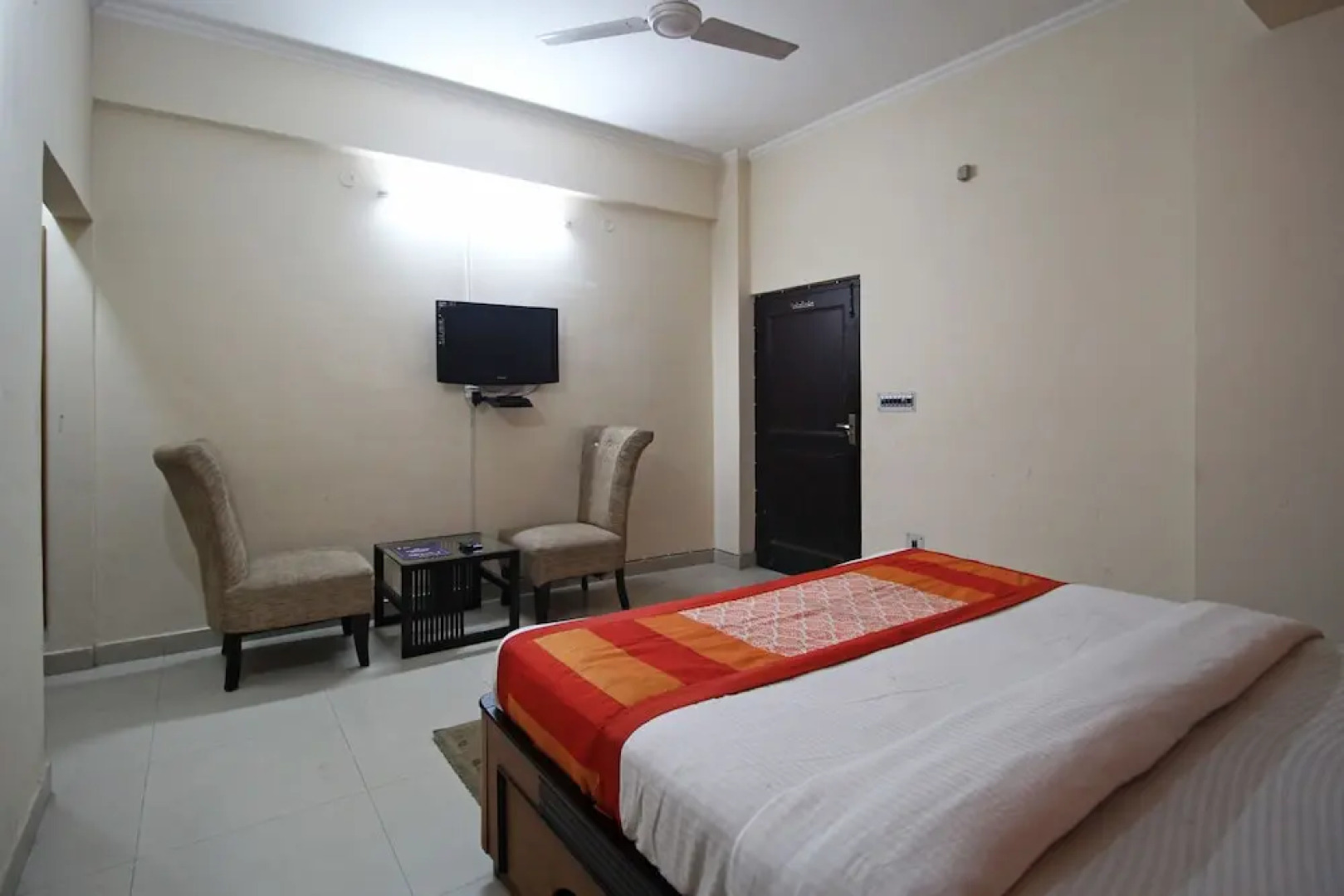 OYO 7769 Hotel Atithi
