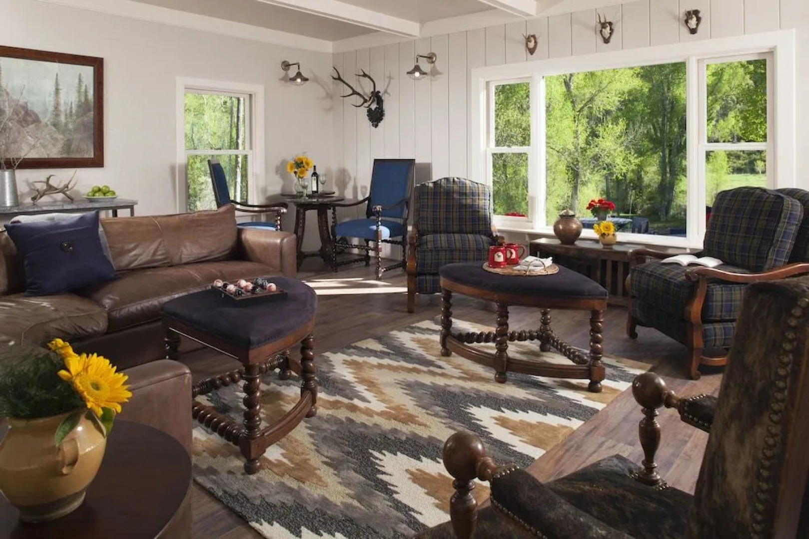 Antlers on the Creek Bed & Breakfast