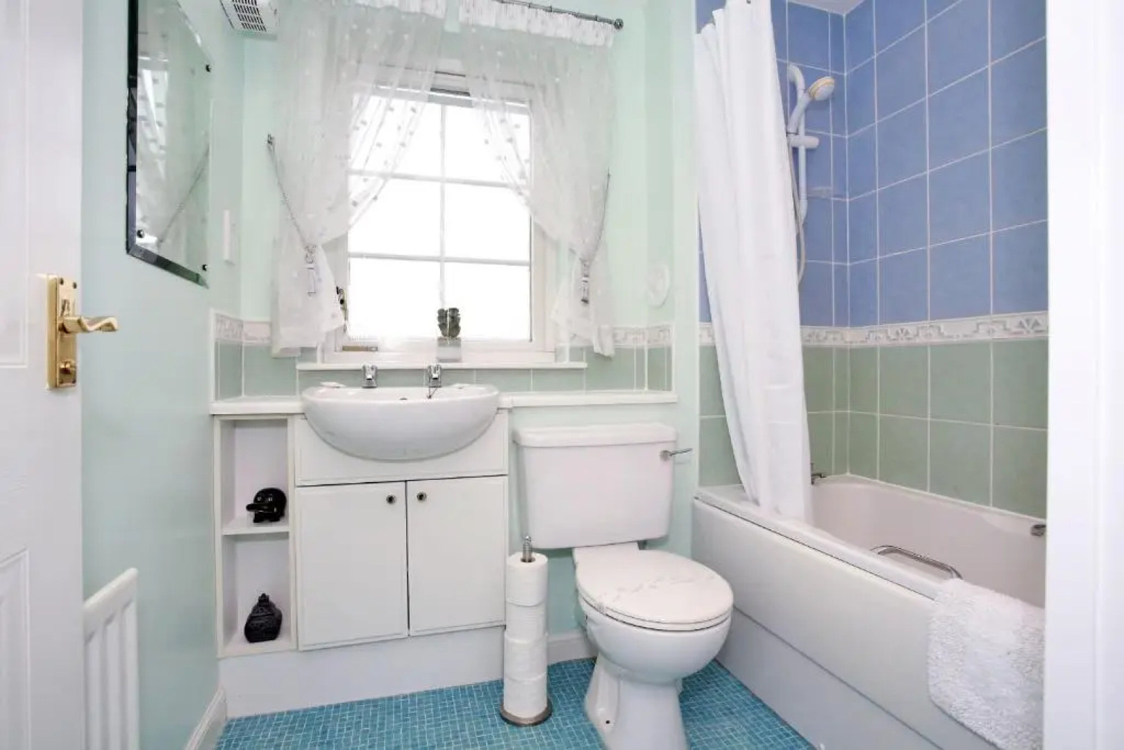 Fonthill Apartment