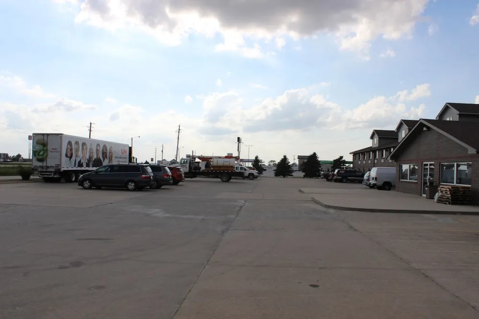 Super 8 by Wyndham Missouri Valley