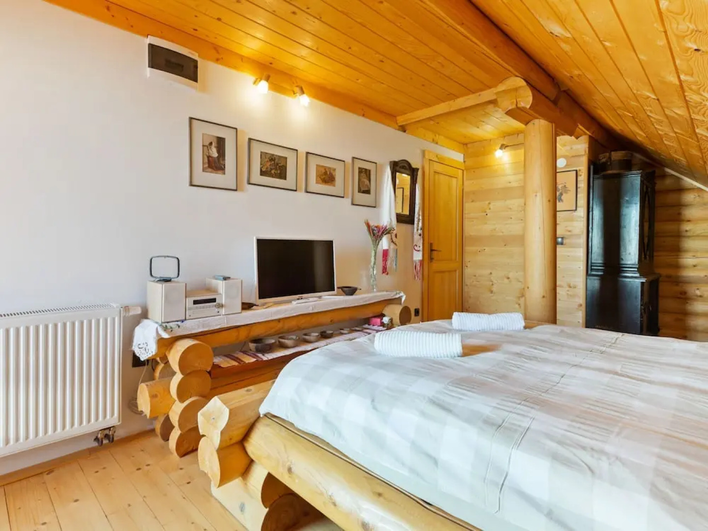 Charming Holiday Home in Zagreb with Private Swimming Pool