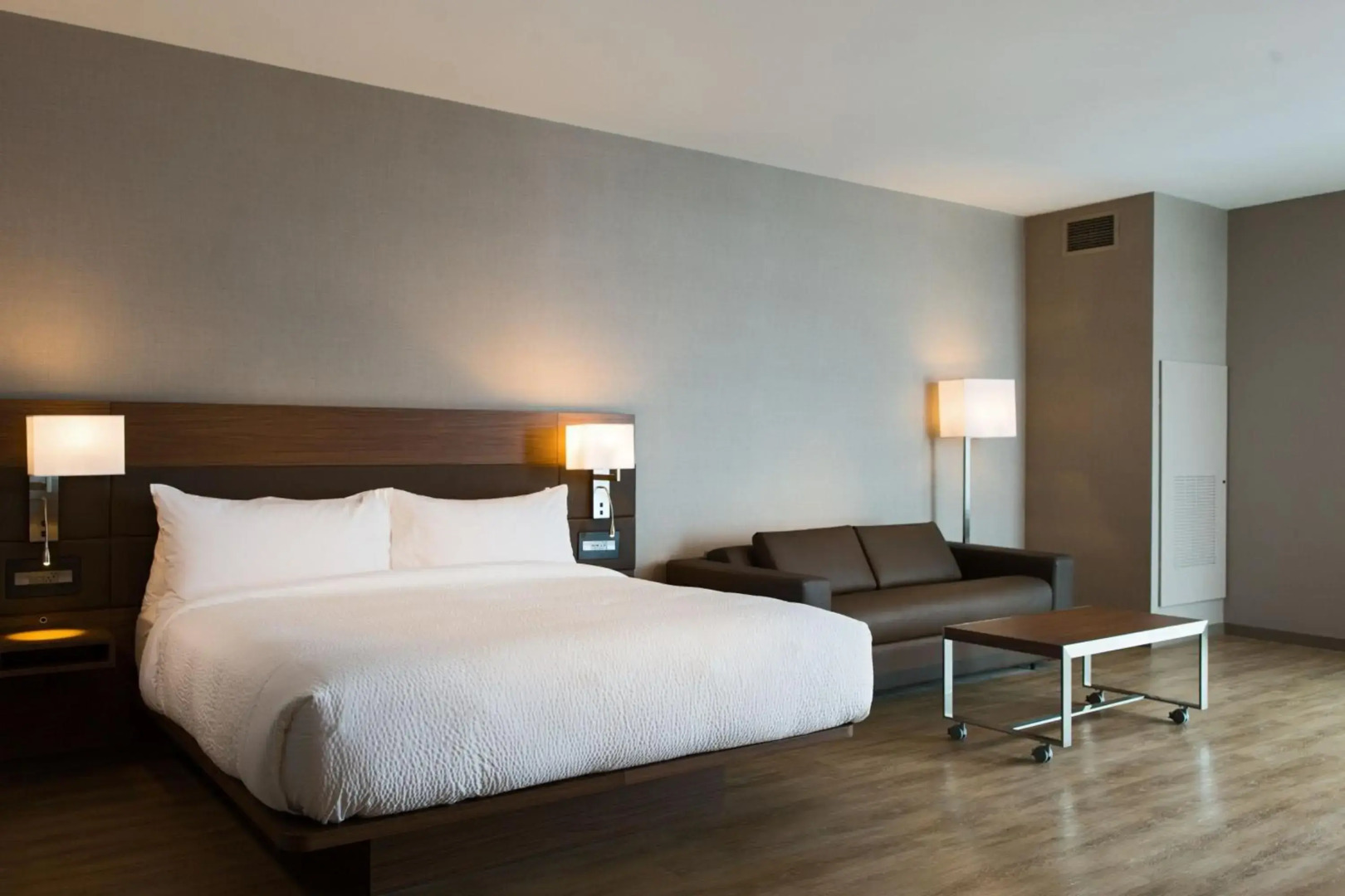 AC Hotel by Marriott Cincinnati at Liberty Center