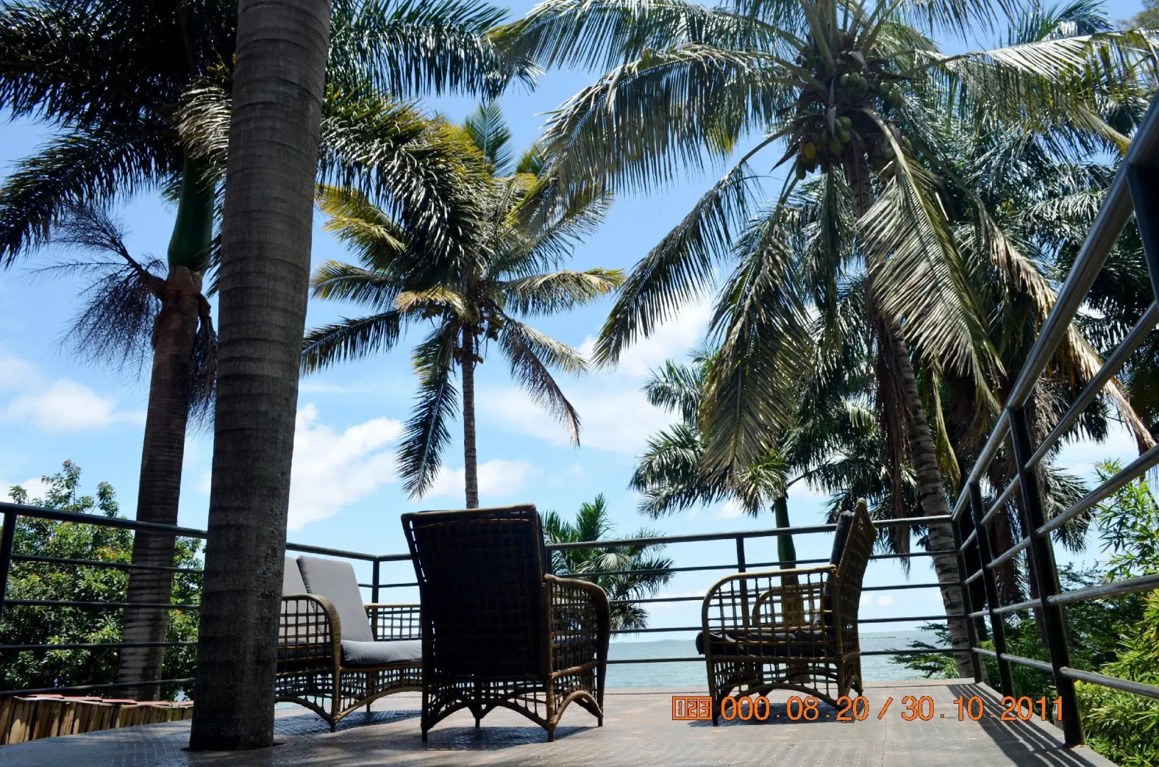 Saffron Beach Bistro & Cottages