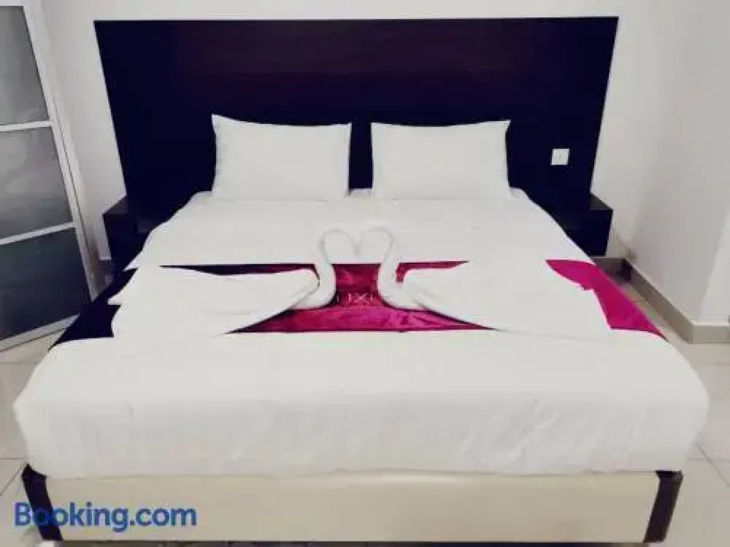 Marina Heights Resort