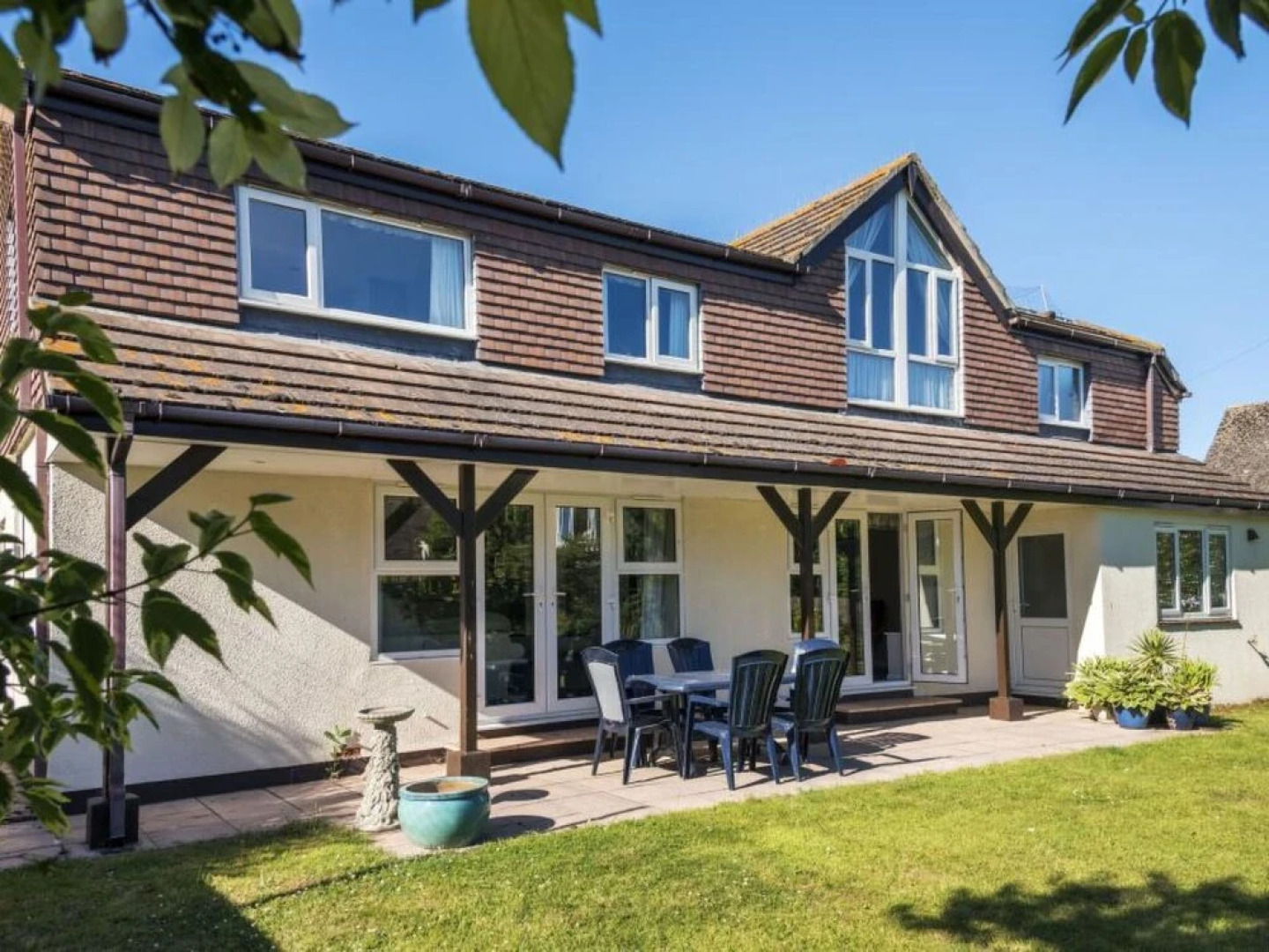 Sunny Shaldon in Shaldon