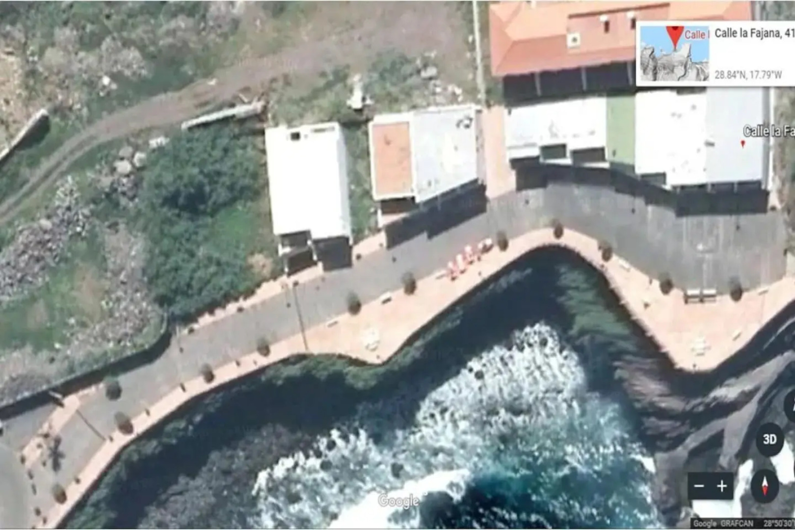 Primera línea en piscinas naturales.
