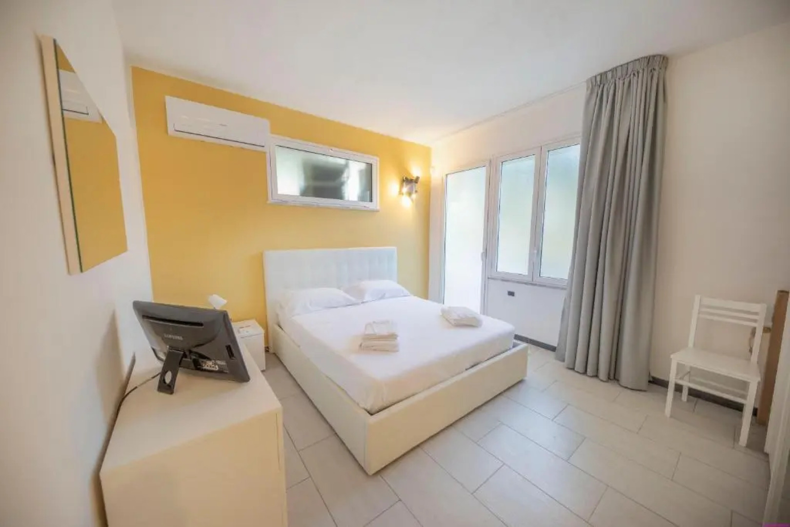 Appartamento 23 Pax in Villa Francesca Sicily sul mare