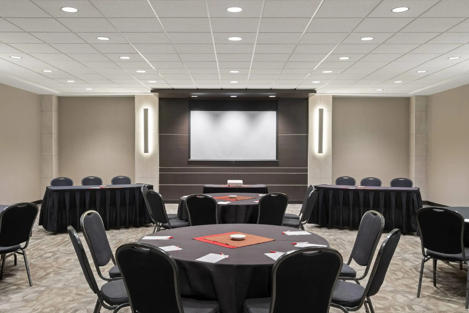 Ramada by Wyndham Saskatoon