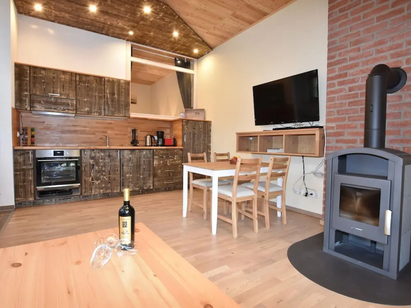 Vintage Apartment with Garden in Steffenshagen