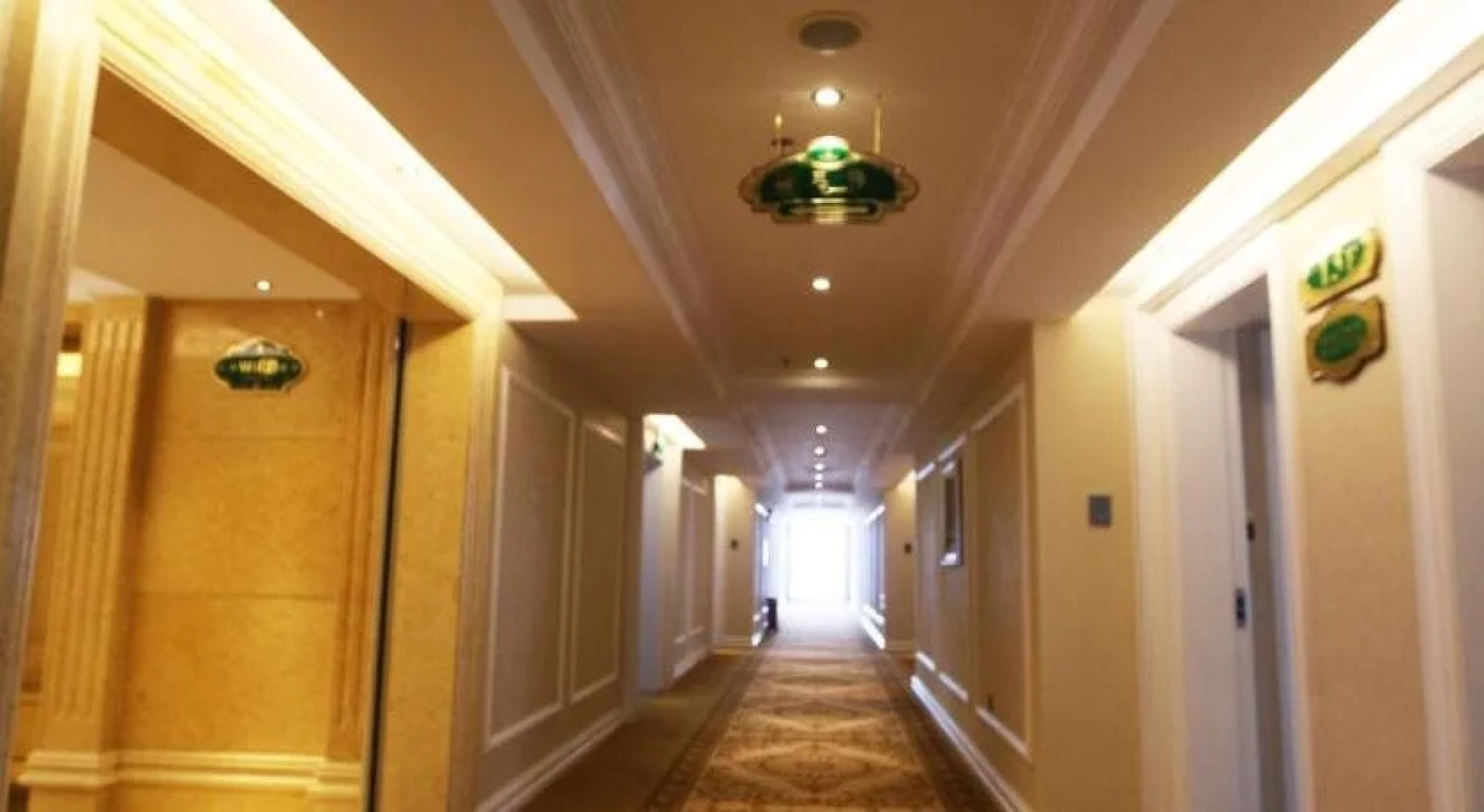 Vienna International Hotel