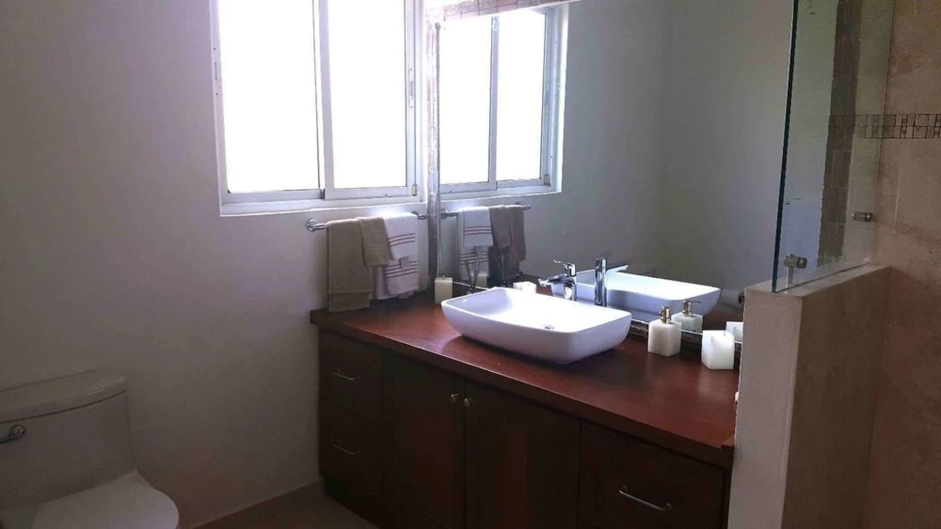 Villa in Metro Country Club