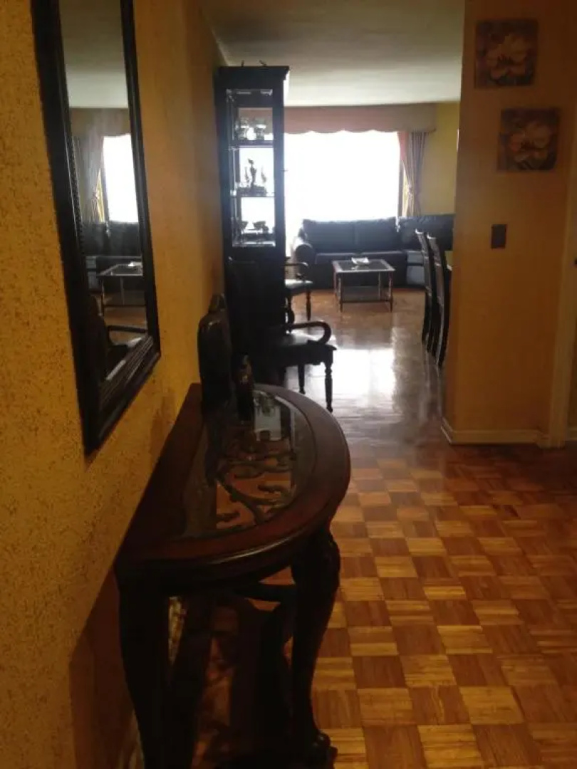 Departamento Amoblado Av. Grecia