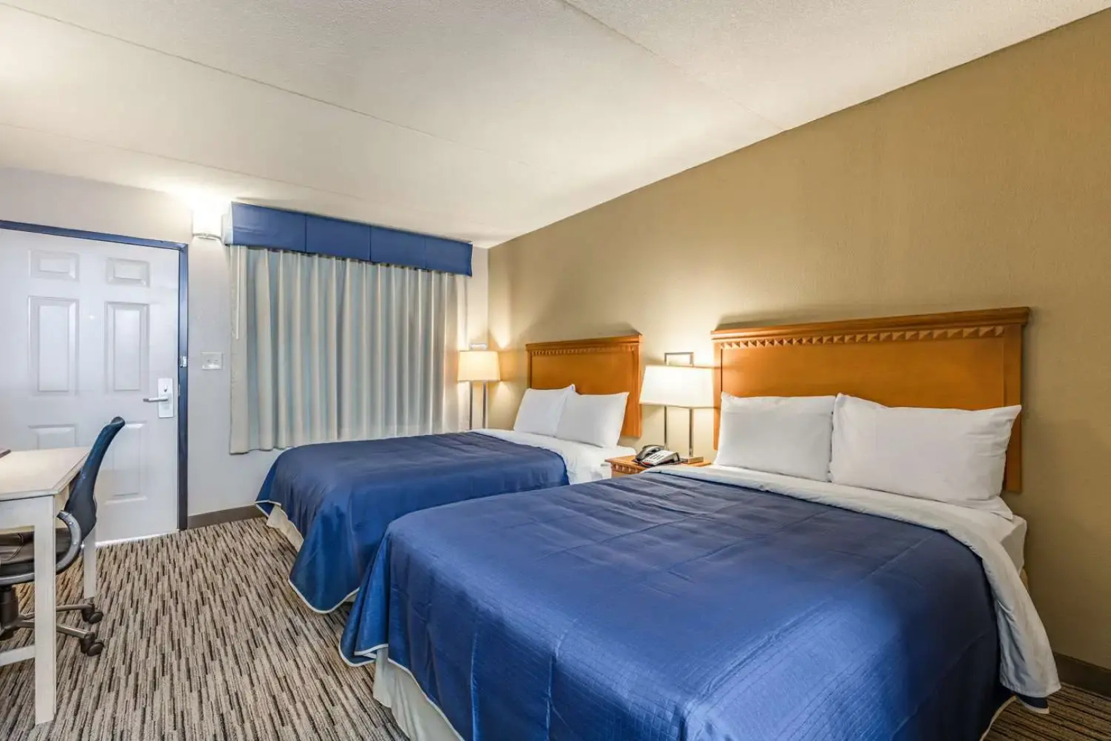 Rodeway Inn & Suites