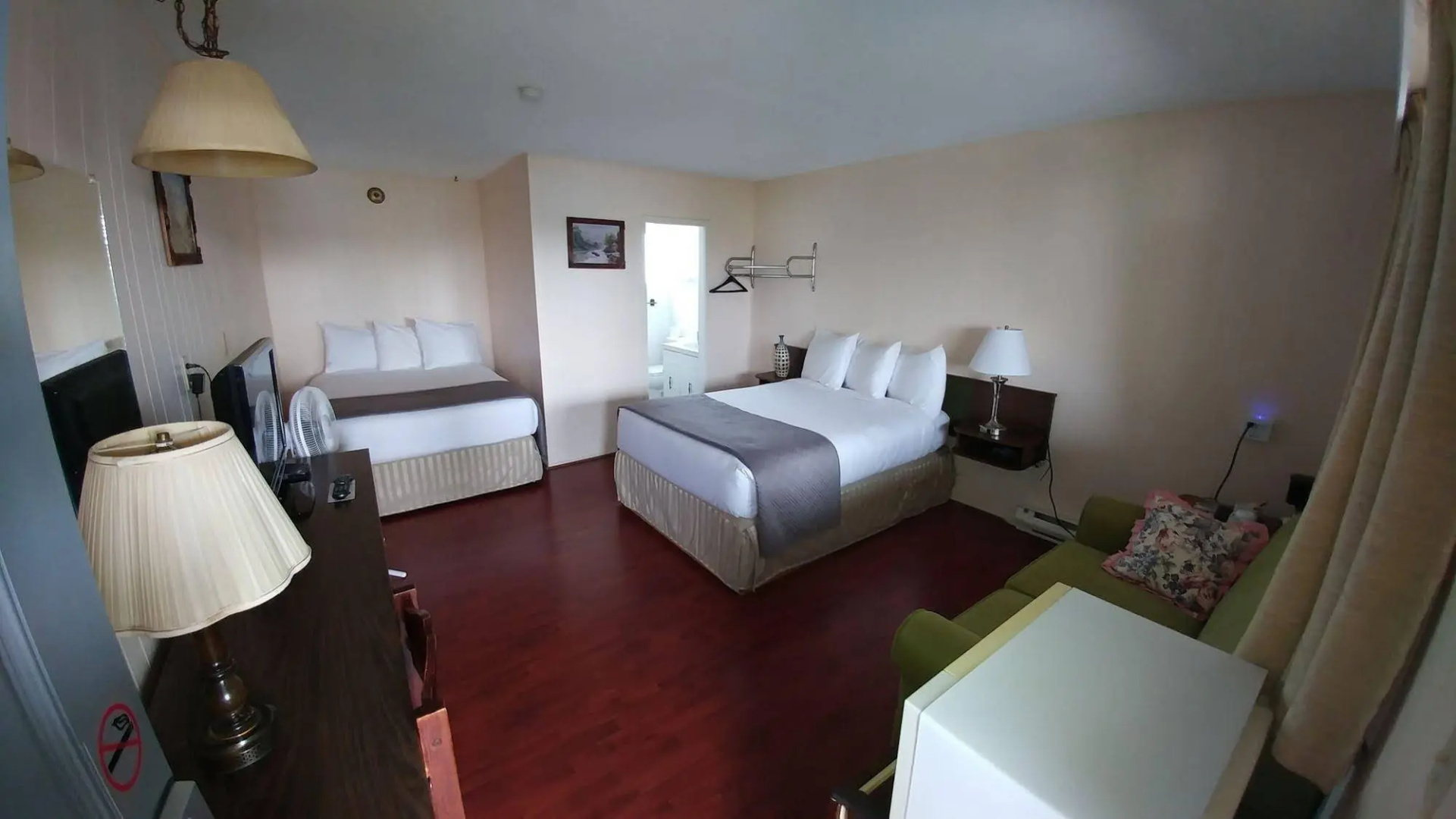 Cozy Court Motel