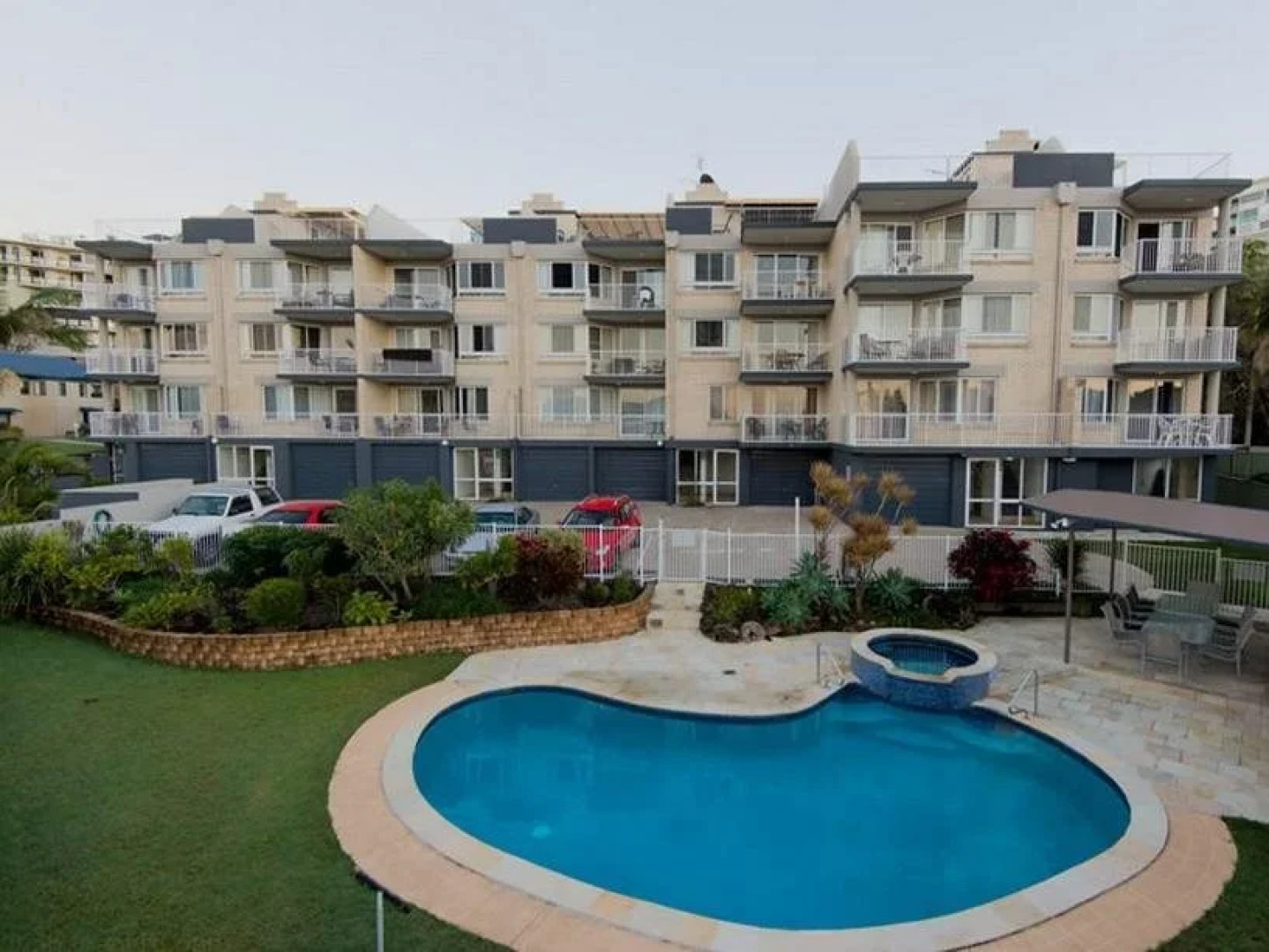 Mainsail Holiday Apartments