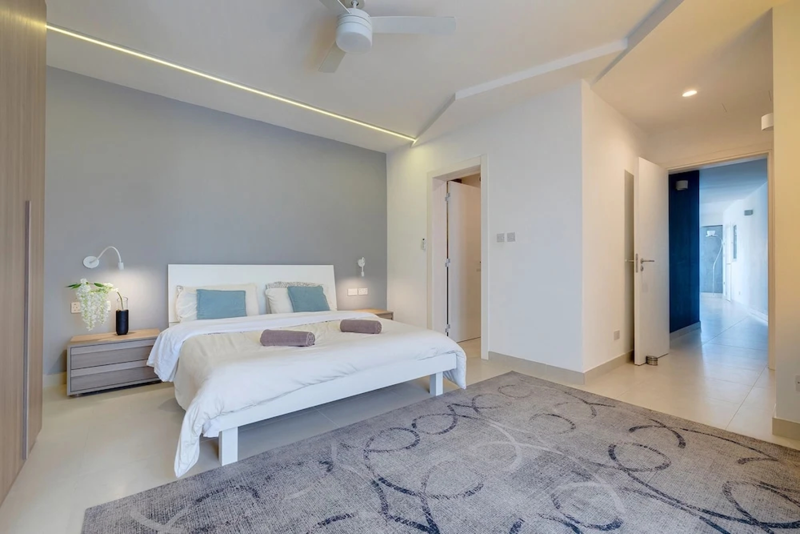 Stunning Apartment in a Central Location With Views