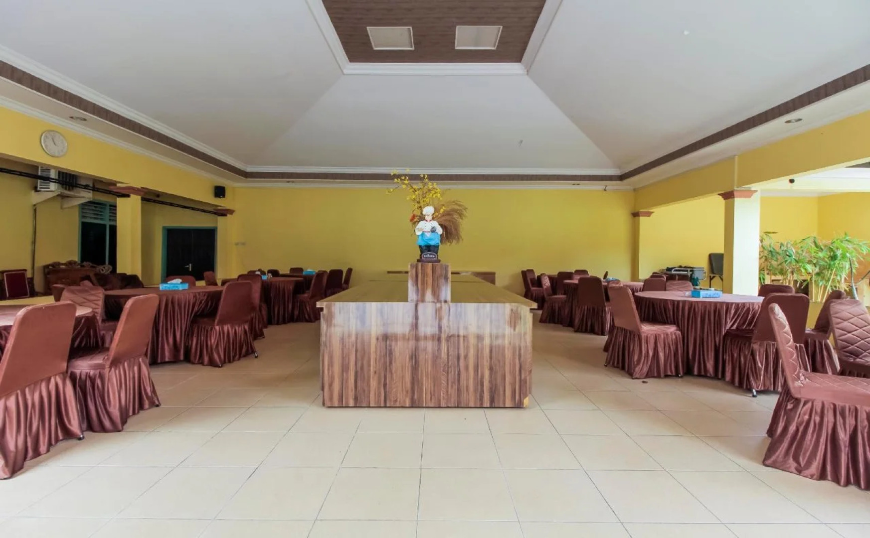 RedDoorz Plus @ Pangkal Pinang Mentok