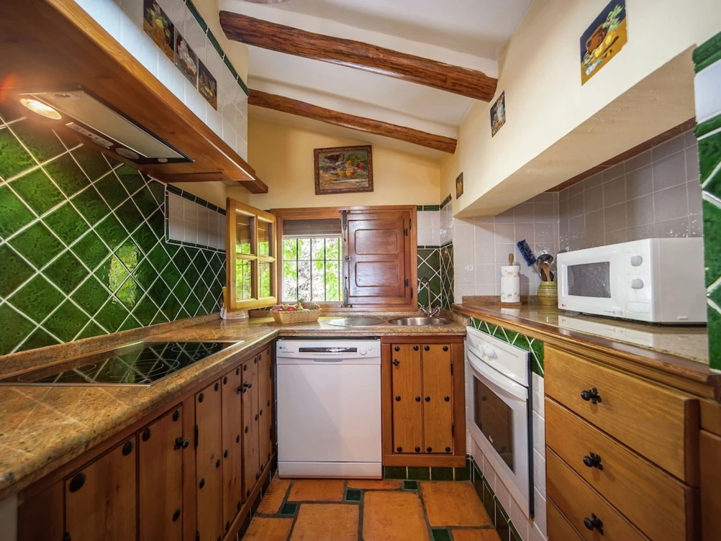 Rural Apartment With Pool And Jacuzzi In An Old Andalusian Country Hous