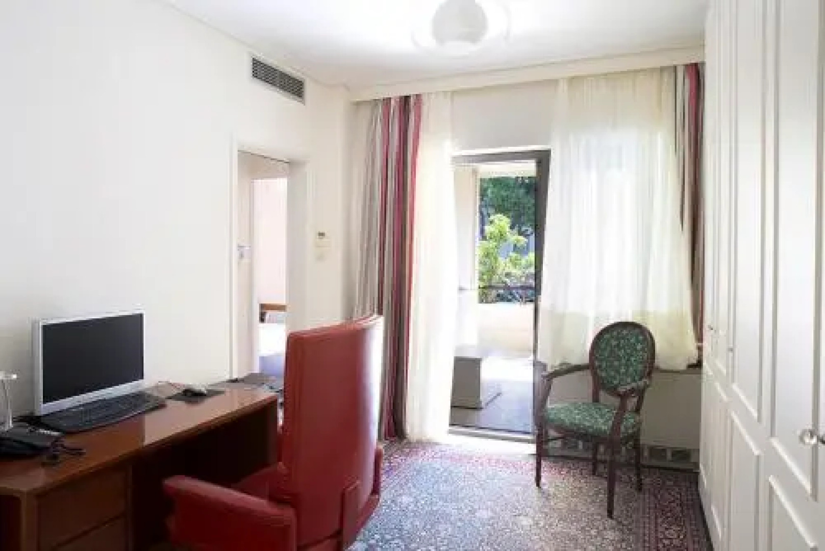 Luxury 170m2 Apartment In Vouliagmeni 6 1 P.