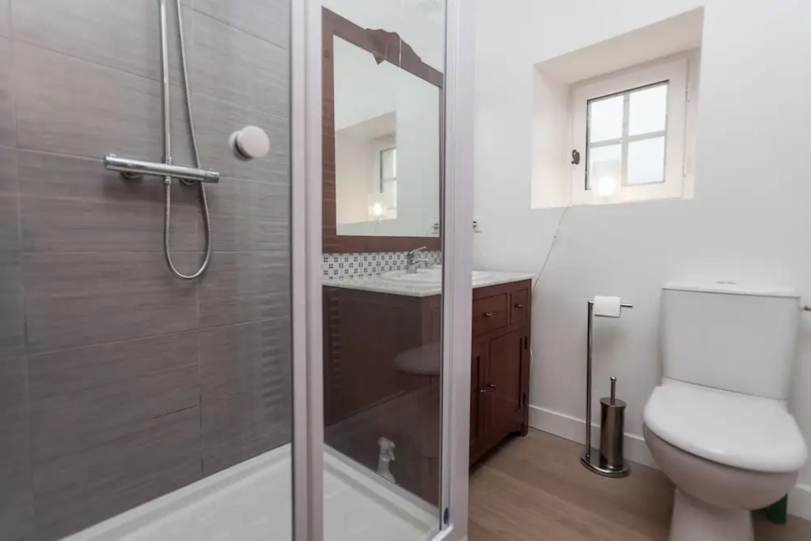 Le Prunier - in a Rural Location