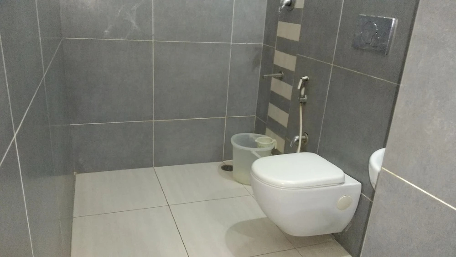 Hotel Pearl Residency