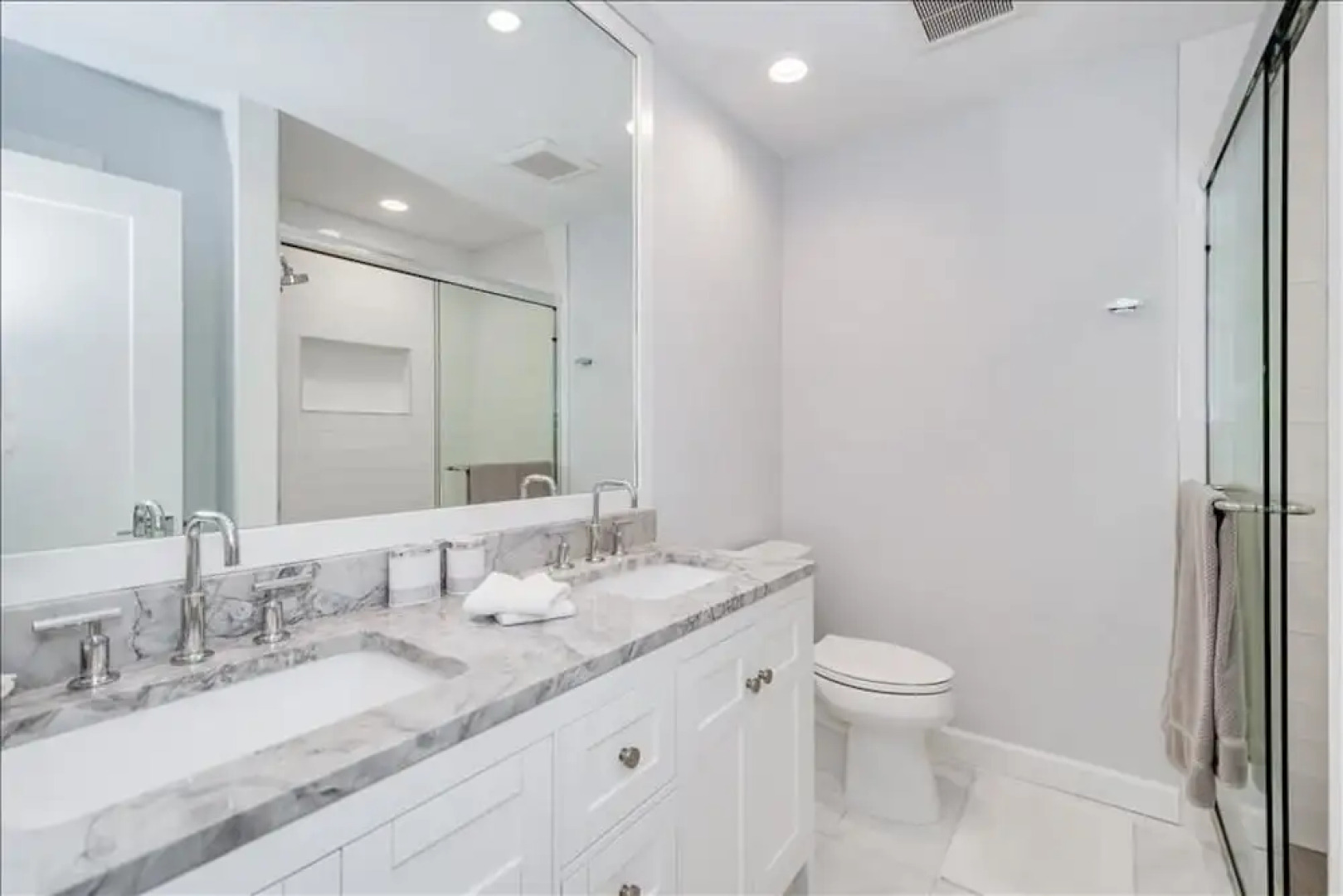 Sundown Villa Unit 02 2 Bedrooms 2.5 Bathrooms Villa