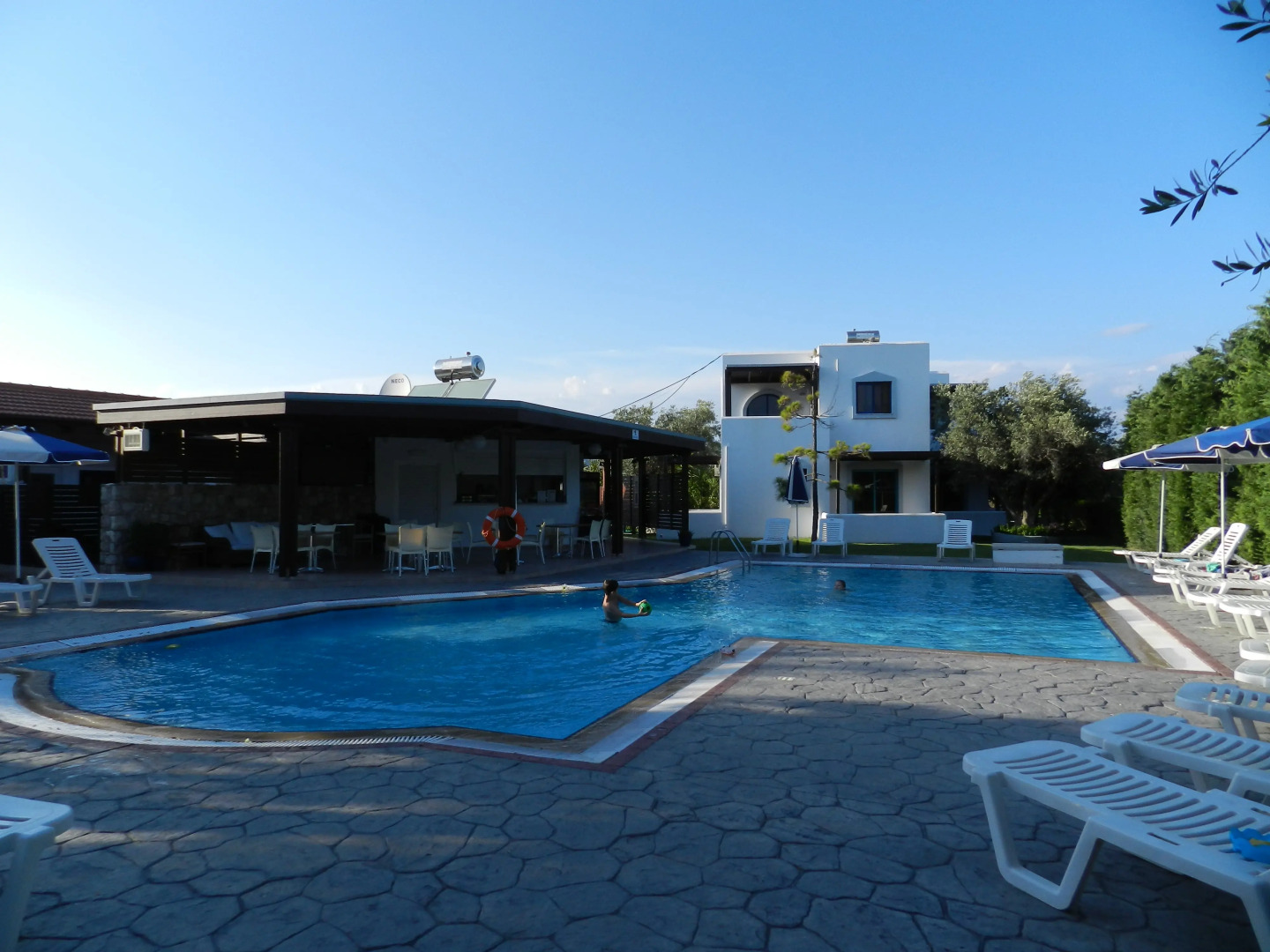 Triantafyllas Apartments